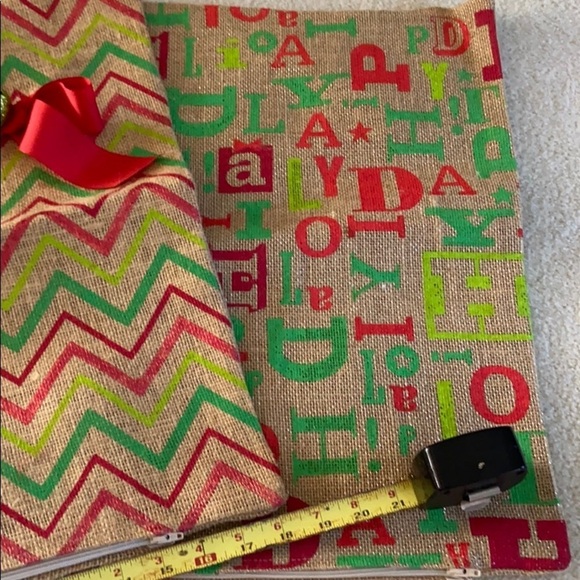 NewTwo burlap Christmas pillow covers 18x18 zipper - Picture 3 of 7